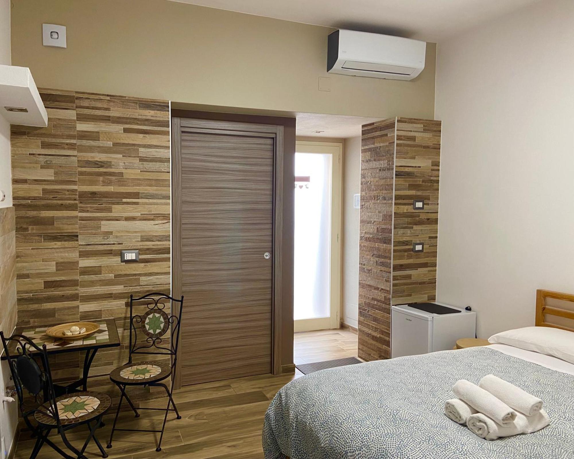 Annette Rooms Bari Luaran gambar
